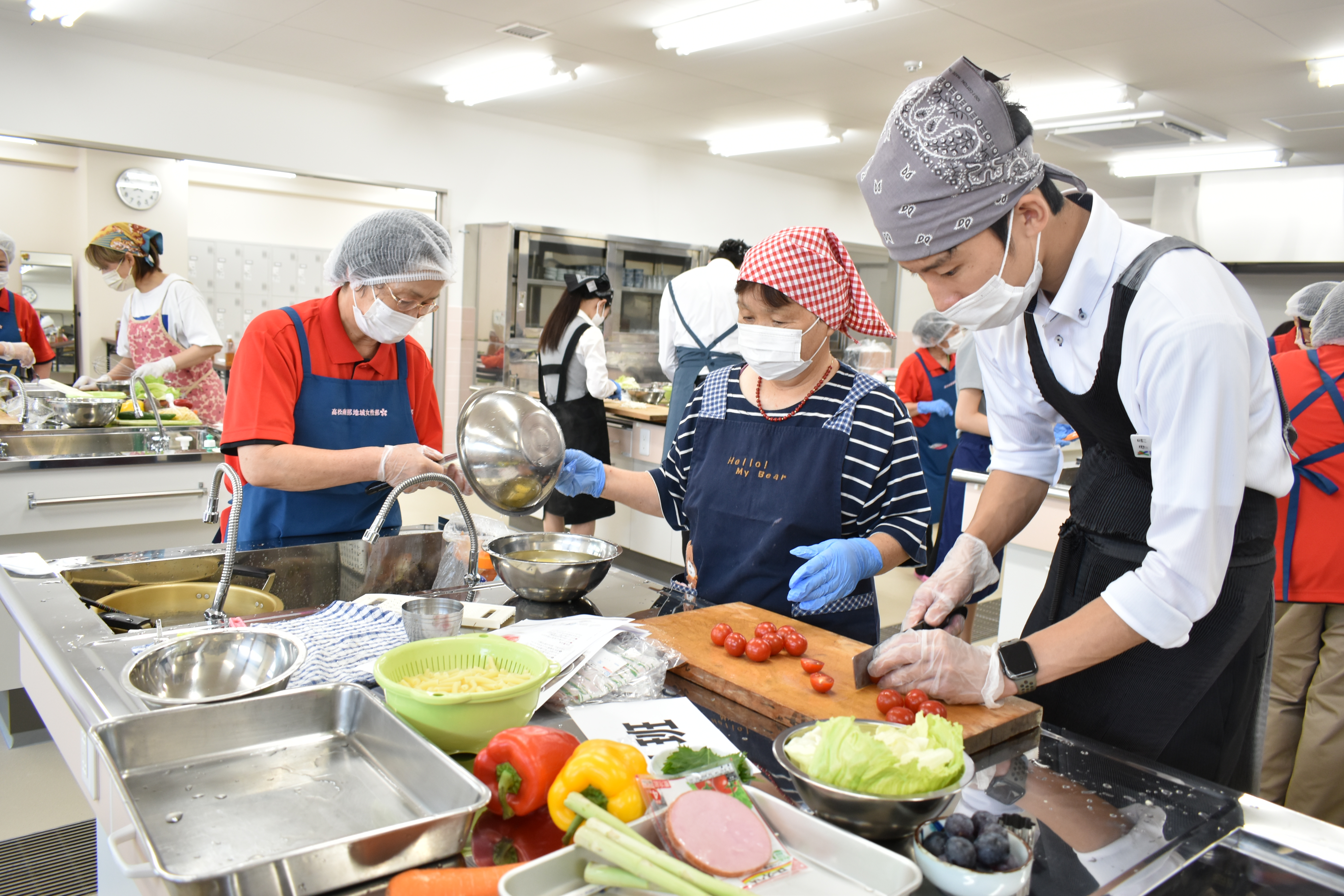 高松南部地域女性部 地域の若い世代と野菜料理教室実施 | JA香川県